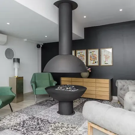 Apartmán With Ac And Balcony *